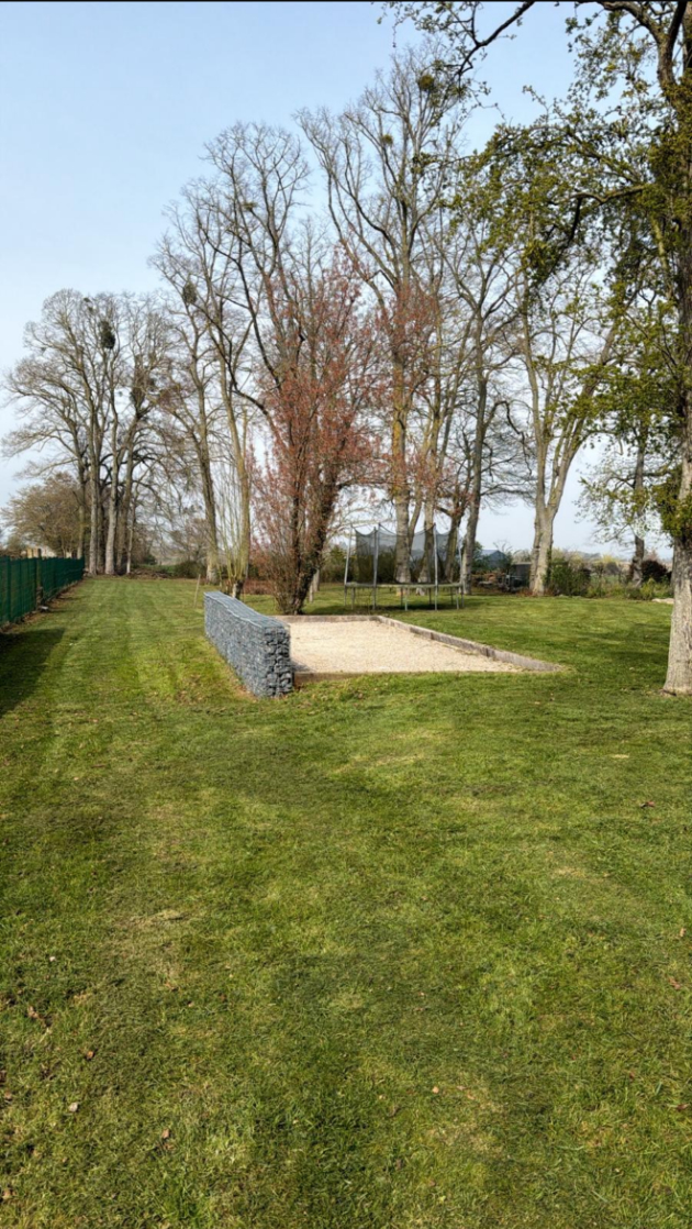 tonte-de-la-pelouse-du-parc tonte de la pelouse du parc